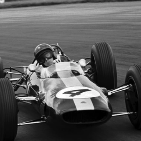 A Oulton Park pour la Gold Cup : le pilote et la machine font corps ! A Oulton Park pour la Gold Cup : le pilote et la machine font corps !